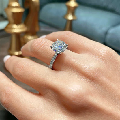 Briar 1CT Moissanite Ring