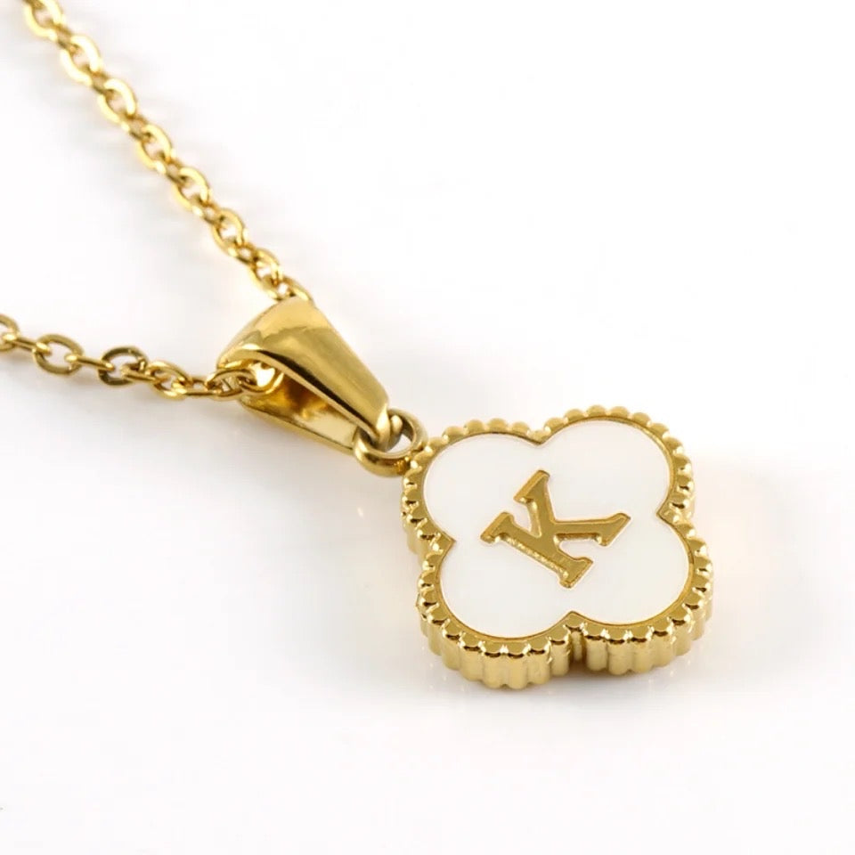 Pearl Clover Letter Pendant Necklace