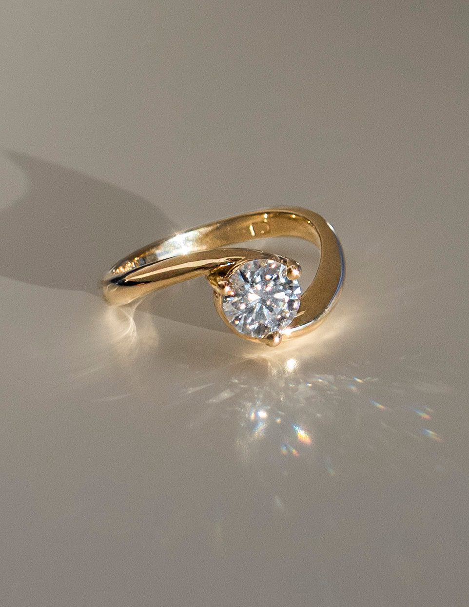 18K Gold 1CT Moissanite Daria Ring