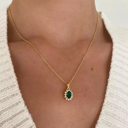 Sparkly Oval Zircon Necklace