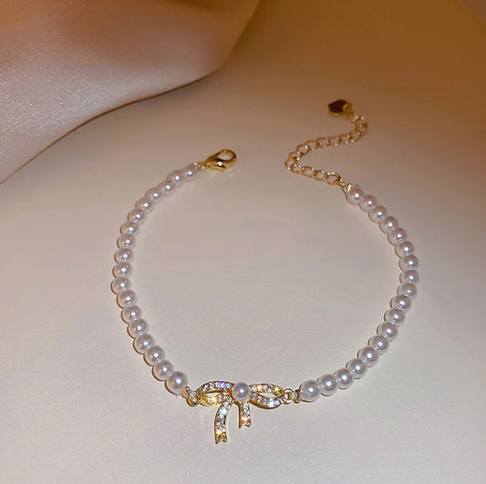 Mia Bow Zircon Bracelet