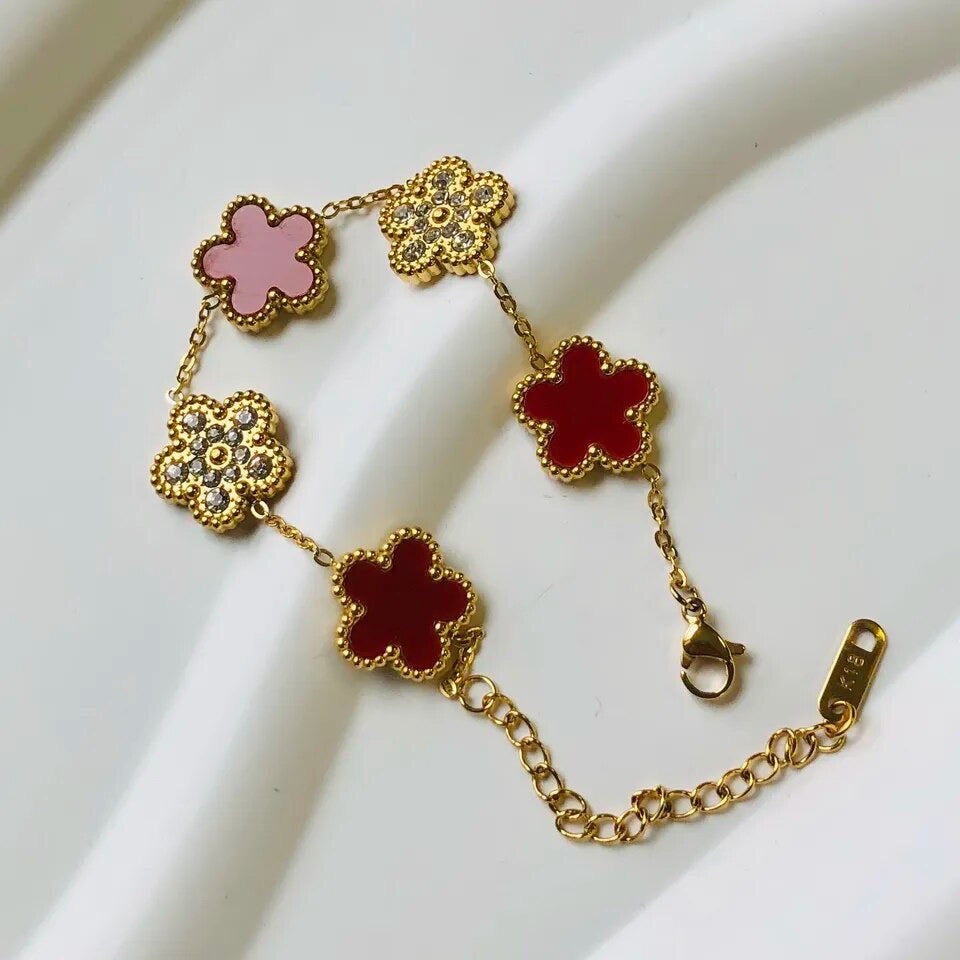 Sura Flower Zircon Bracelet