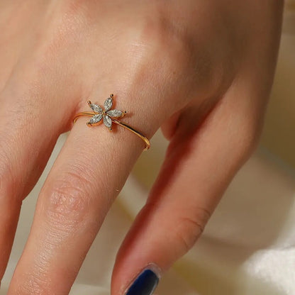 Kamilla Zircon Adjustable Ring