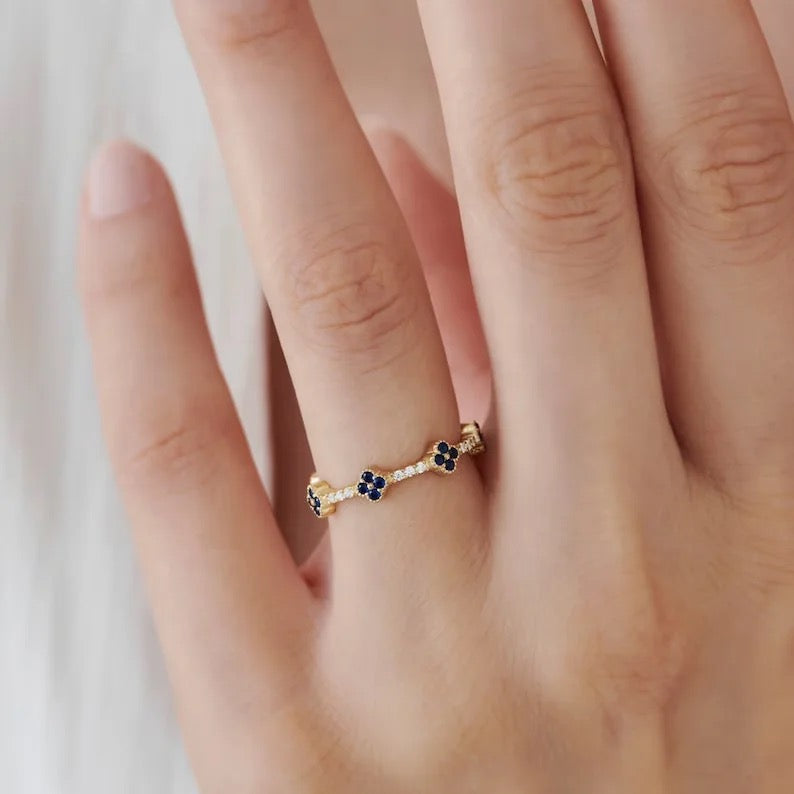 Eternity Clover Ring