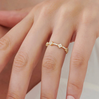 Eternity Clover Ring