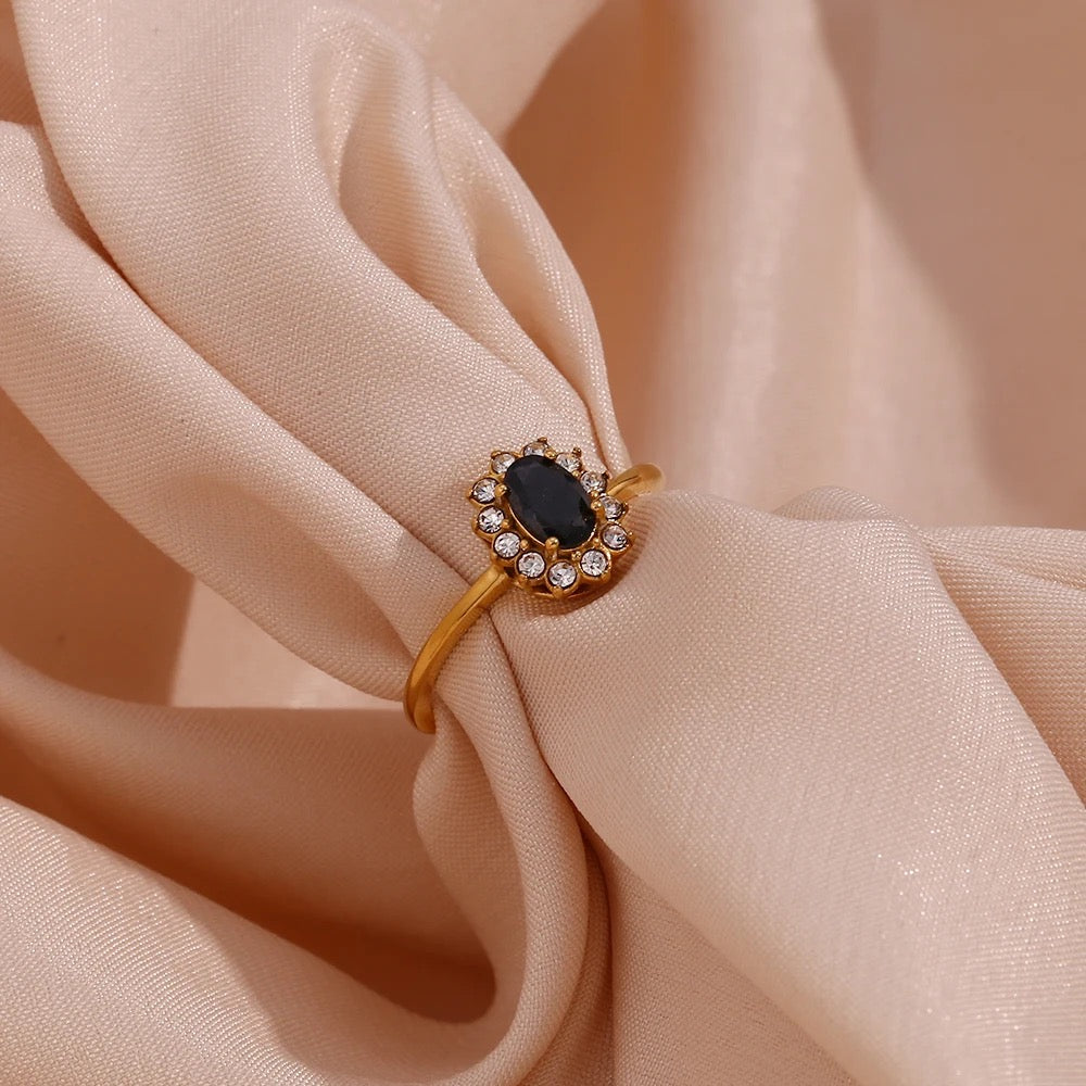 Oval Floral Zircon Ring