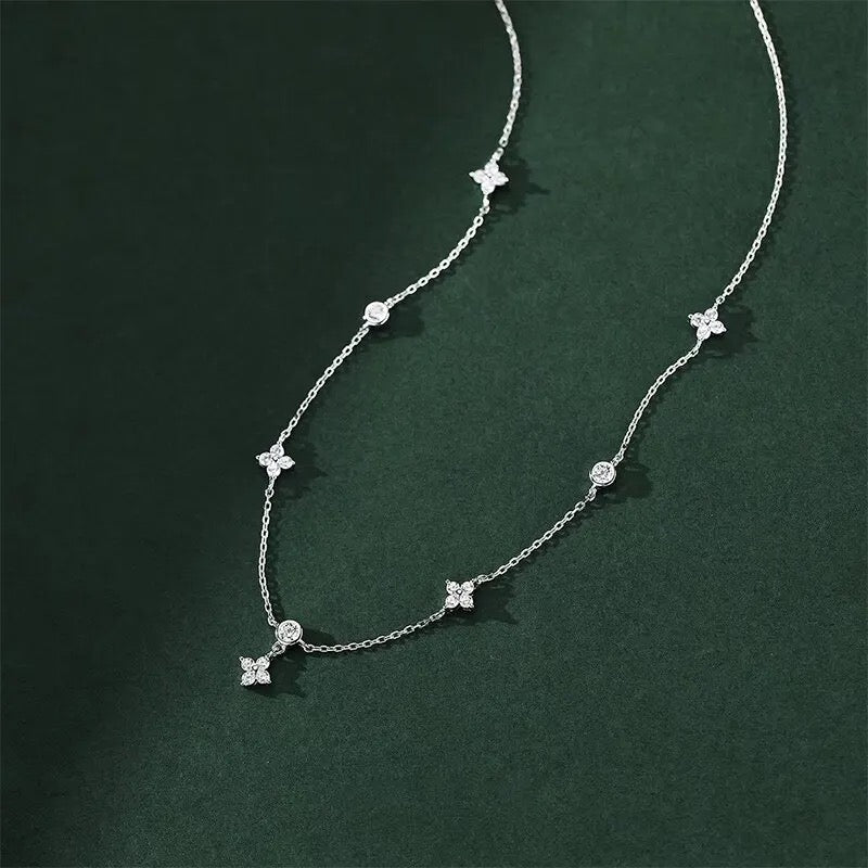 Four Leaf Clover Necklace in Silver – GeMMs & Co.