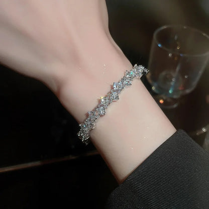 Priya Open Bracelet