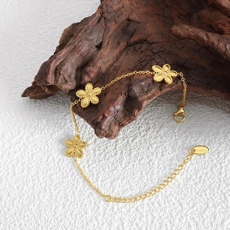 Chrysanthemum Bracelet