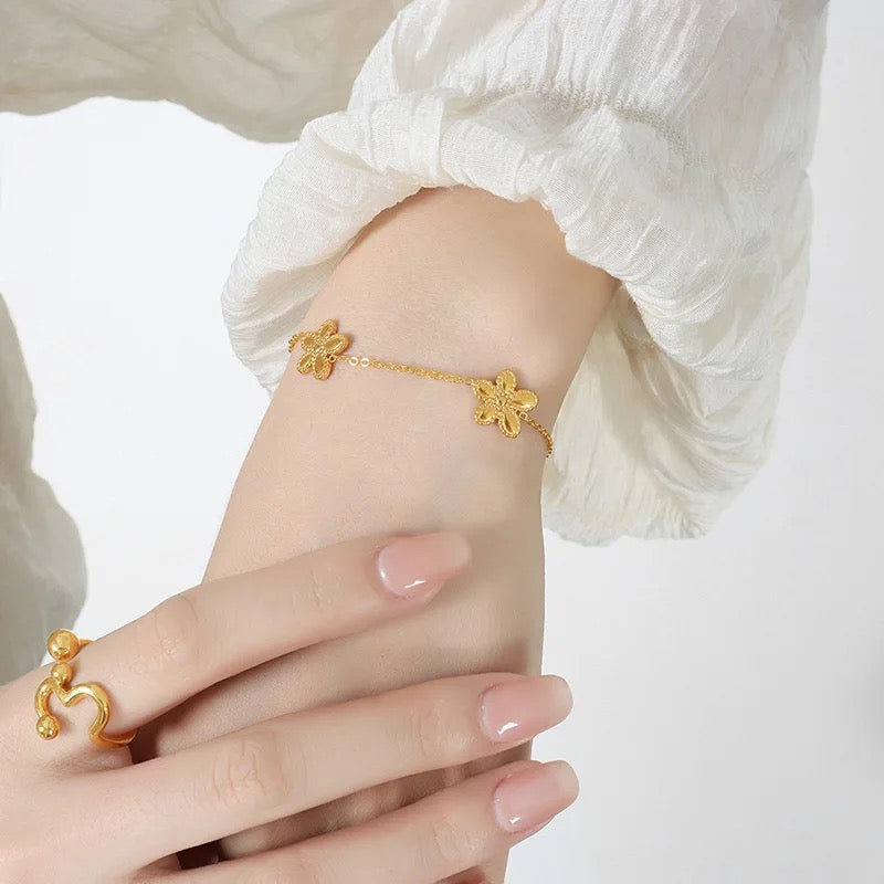 Chrysanthemum Bracelet